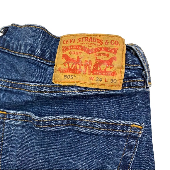 Levi’s 505 Jeans - Picture 4 of 4